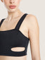 Brassière à découpes latérales